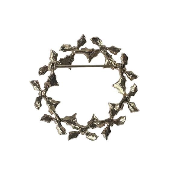 90s Gold Plate Green & Red Enamel Holly Leaf Berries Christmas Wreath Pin Brooch - Picture 2 of 3